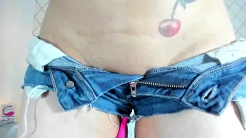 lanhaexotik online show from March 1, 3:38 pm