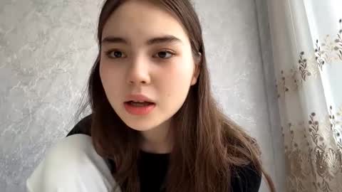 Snapshot of lanihadland chatting on March 18, 3:31 am Alice online show from March 18, 3:31 am