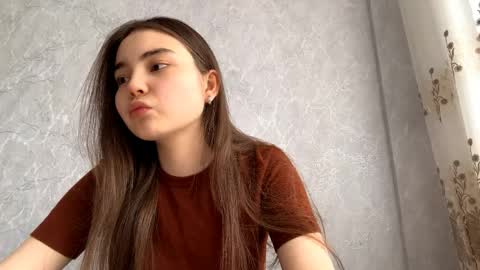 Snapshot of lanihadland chatting on April 5, 7:16 am Alice online show from April 5, 7:16 am