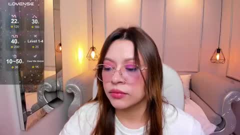 Lanna online show from September 18, 11:45 am