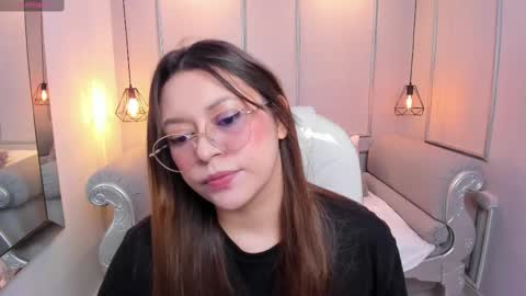 Lanna online show from October 1, 11:49 am