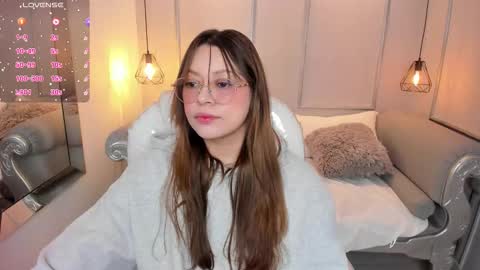 Lanna online show from October 21, 11:44 am