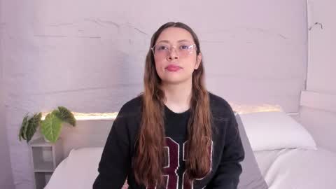 Lanna online show from March 23, 1:26 pm