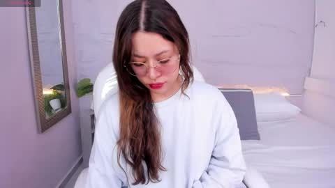 Snapshot of lanna_18_ chatting on May 1, 11:15 am Lanna online show from May 1, 11:15 am
