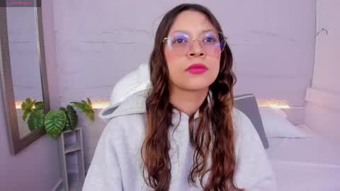Snapshot of lanna_18_ chatting on May 13, 11:40 am Lanna online show from May 13, 11:40 am