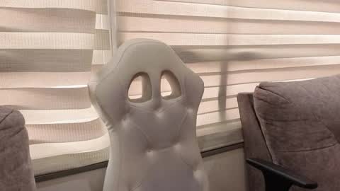 lanna_as online show from May 11, 2:23 pm