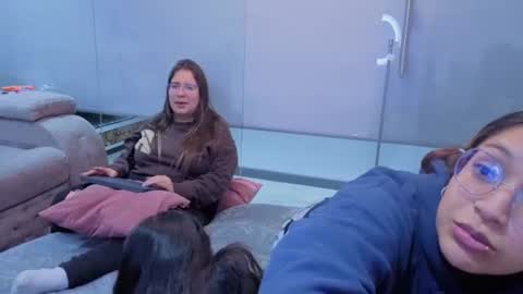 lanna_as online show from July 4, 3:45 am