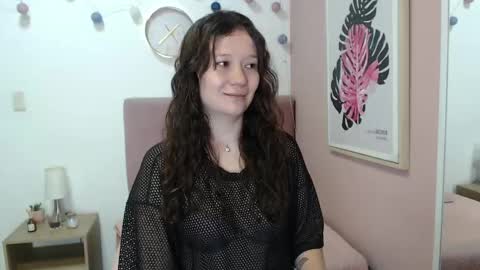 Lanna online show from May 13, 1:08 pm