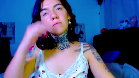 LANNIE   online show from May 14, 3:02 am