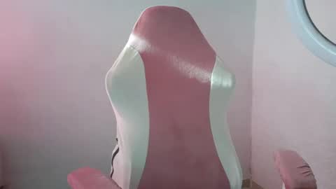 Snapshot of lara_aisha chatting on June 13, 9:13 pm LARA online show from June 13, 9:13 pm