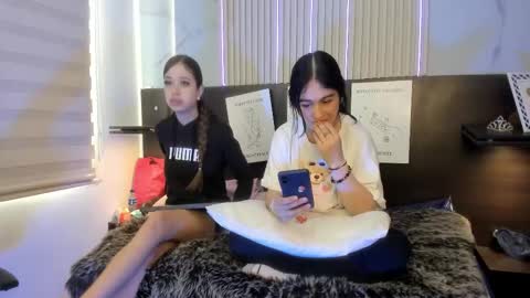 lara_as online show from February 17, 2:02 pm