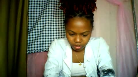 lara_belle online show from June 7, 4:44 pm