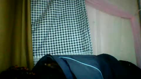 Snapshot of lara_belle chatting on July 3, 3:46 am lara_belle online show from July 3, 3:46 am