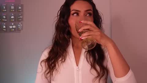 Lara online show from December 19, 10:17 pm