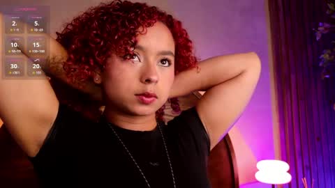 Snapshot of lara_curly chatting on April 5, 10:56 am lara_curly online show from April 5, 10:56 am