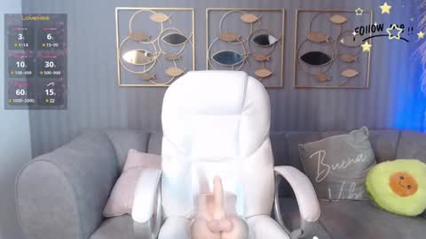 Snapshot of lara_jeean chatting on January 27, 10:16 pm Lara online show from January 27, 10:16 pm