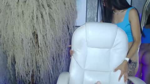 Snapshot of lara_jeean chatting on October 6, 7:00 pm Lara online show from October 6, 7:00 pm