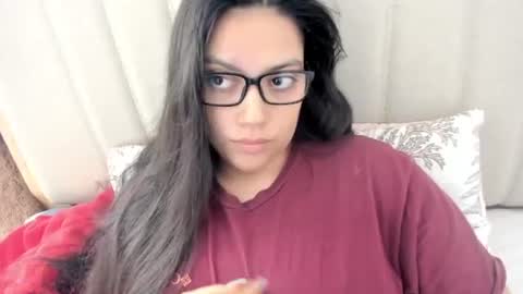 lara online show from November 17, 2:34 pm