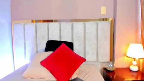  Lara Gold  online show from October 31, 7:37 pm