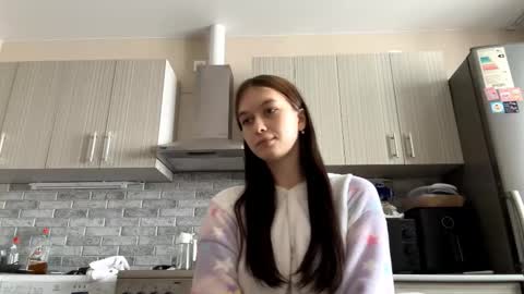 Snapshot of larainerothmiller chatting on March 9, 7:12 am lara online show from March 9, 7:12 am