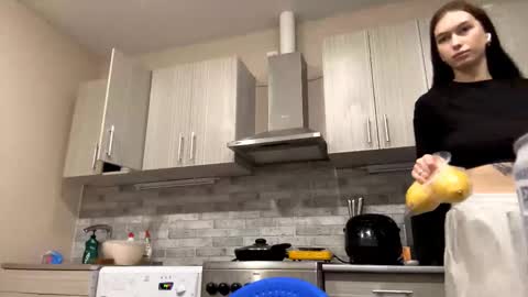 Snapshot of larainerothmiller chatting on March 26, 6:13 pm lara online show from March 26, 6:13 pm