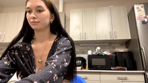 Snapshot of larainerothmiller chatting on April 1, 7:11 pm lara online show from April 1, 7:11 pm