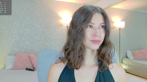 Snapshot of laralane_ chatting on May 14, 2:02 pm Lara online show from May 14, 2:02 pm