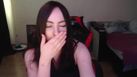 Laralianna online show from March 18, 9:56 am