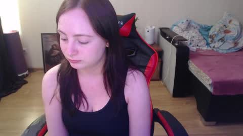 Laralianna online show from May 13, 2:03 pm
