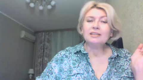 laramrs online show from October 10, 5:01 pm