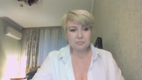 laramrs online show from December 21, 1:18 pm