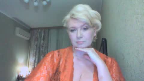 laramrs online show from March 13, 6:25 pm