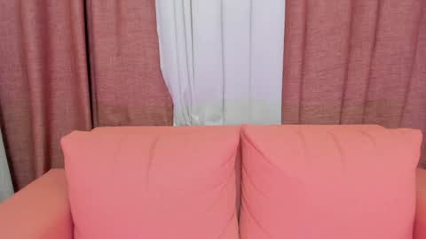 Lara Murphy online show from February 6, 12:00 am