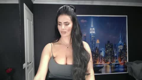 Snapshot of laras_moans chatting on July 5, 8:43 am laras_moans online show from July 5, 8:43 am