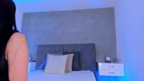 Laura online show from March 23, 12:31 pm