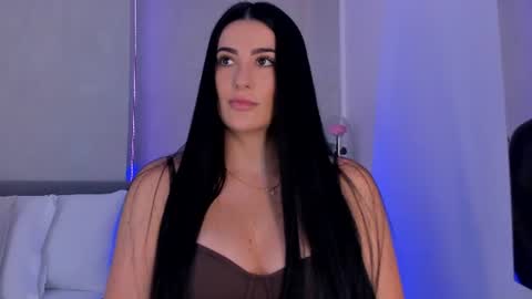 Laura online show from July 11, 9:49 pm