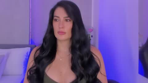 Laura online show from July 15, 9:09 pm