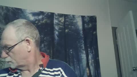 Snapshot of larbie chatting on January 5, 2:38 am Larbie online show from January 5, 2:38 am