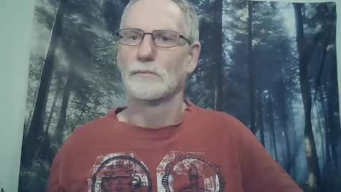 Snapshot of larbie chatting on February 8, 4:47 am Larbie online show from February 8, 4:47 am