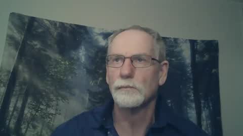 Snapshot of larbie chatting on February 15, 5:51 am Larbie online show from February 15, 5:51 am