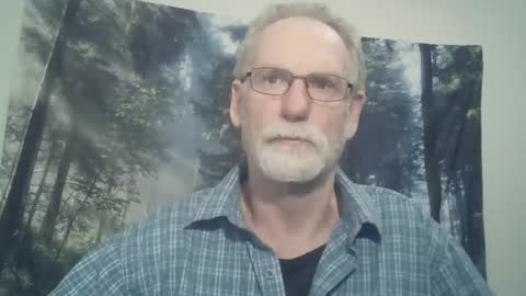 Snapshot of larbie chatting on February 22, 11:13 am Larbie online show from February 22, 11:13 am
