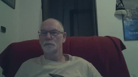 Snapshot of larbie chatting on March 9, 1:46 am Larbie online show from March 9, 1:46 am