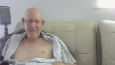 largerthan-   say hi on entry online show from March 11, 5:02 am