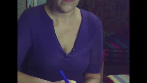 larisaq4ugo24 online show from January 7, 3:33 pm