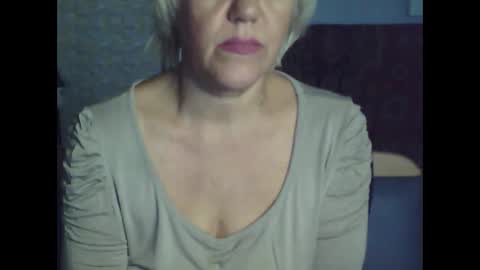 Snapshot of larisaq4ugo24 chatting on September 18, 8:38 am larisaq4ugo24 online show from September 18, 8:38 am