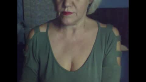 Snapshot of larisaq4ugo24 chatting on September 20, 8:15 am larisaq4ugo24 online show from September 20, 8:15 am