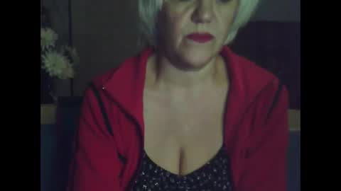 Snapshot of larisaq4ugo24 chatting on September 27, 5:40 pm larisaq4ugo24 online show from September 27, 5:40 pm