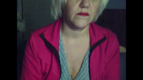 Snapshot of larisaq4ugo24 chatting on October 21, 6:58 am larisaq4ugo24 online show from October 21, 6:58 am