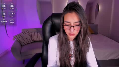 Larisa Smirnov online show from December 5, 3:48 am