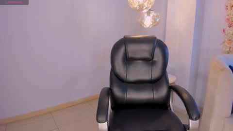 Larisa Smirnov online show from December 16, 4:17 am